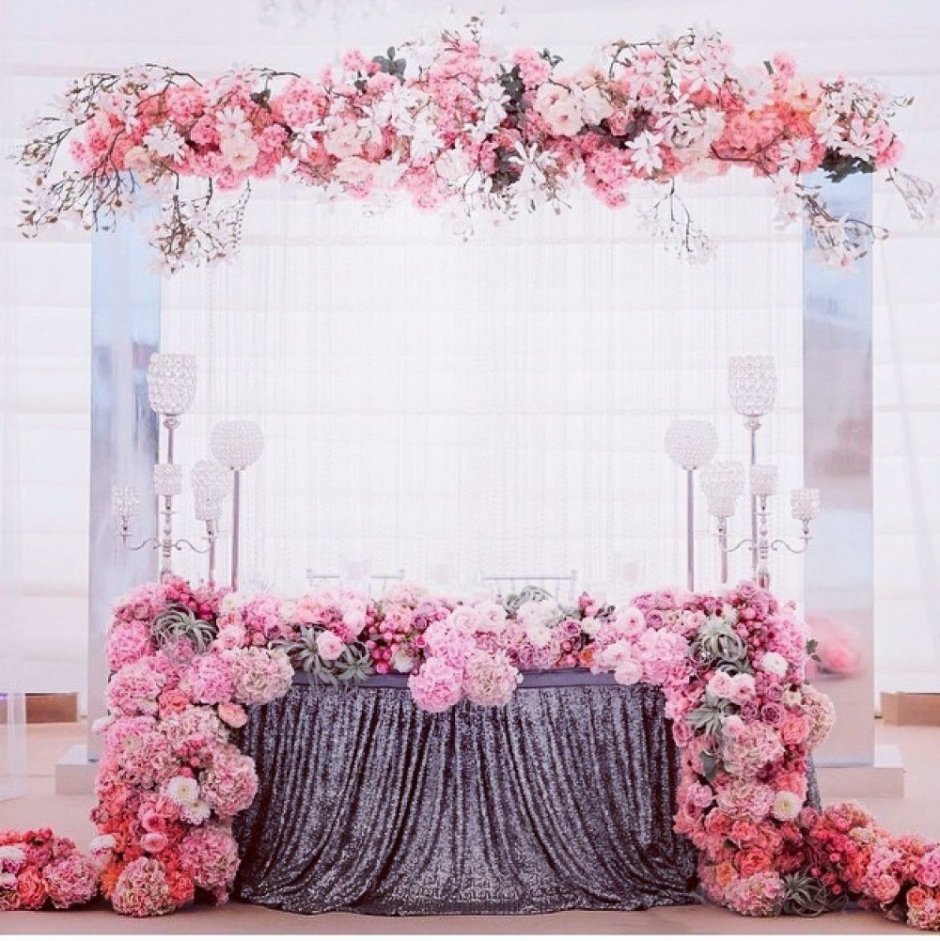 Декор из цветов