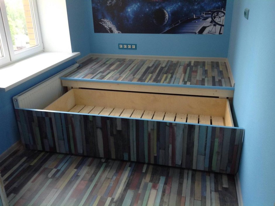 Маленький диванчик на балкон