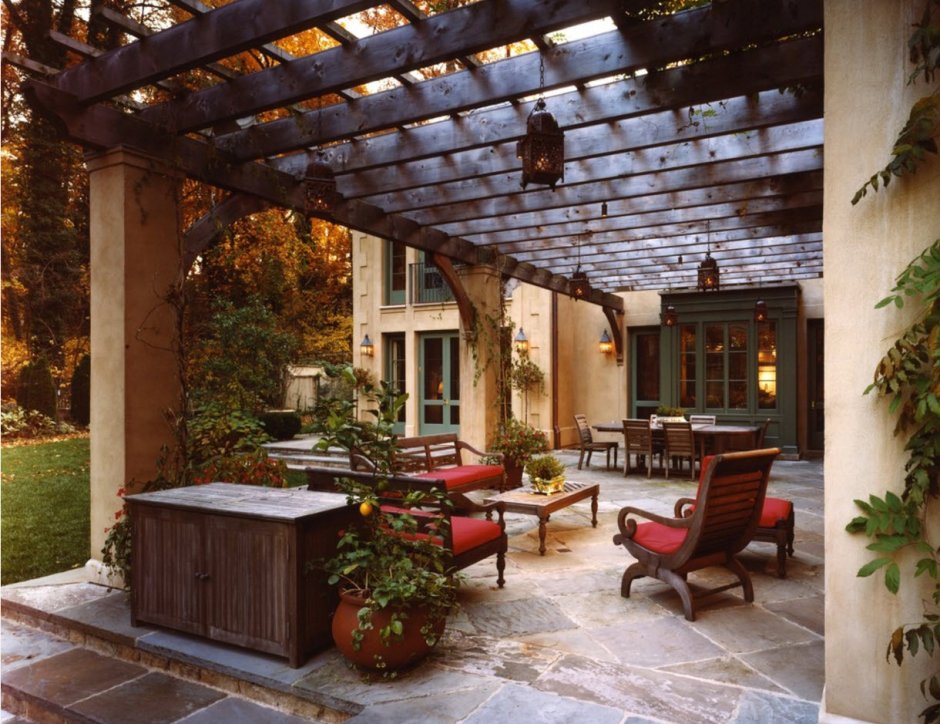 Колониальный сад пергола