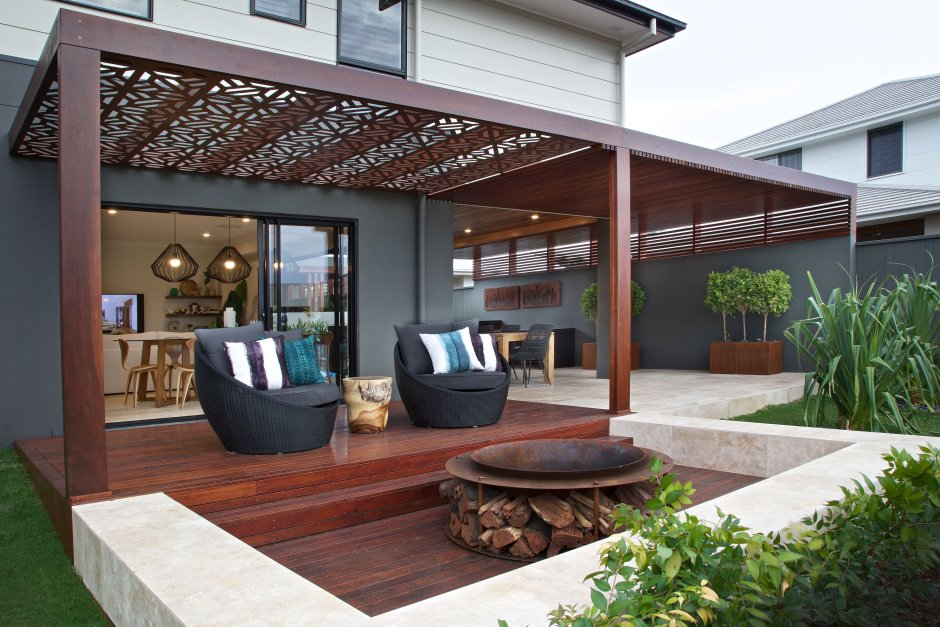 Двухэтажный навес с террасой