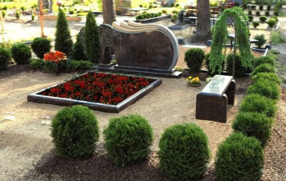 Необычные памятники из гранита