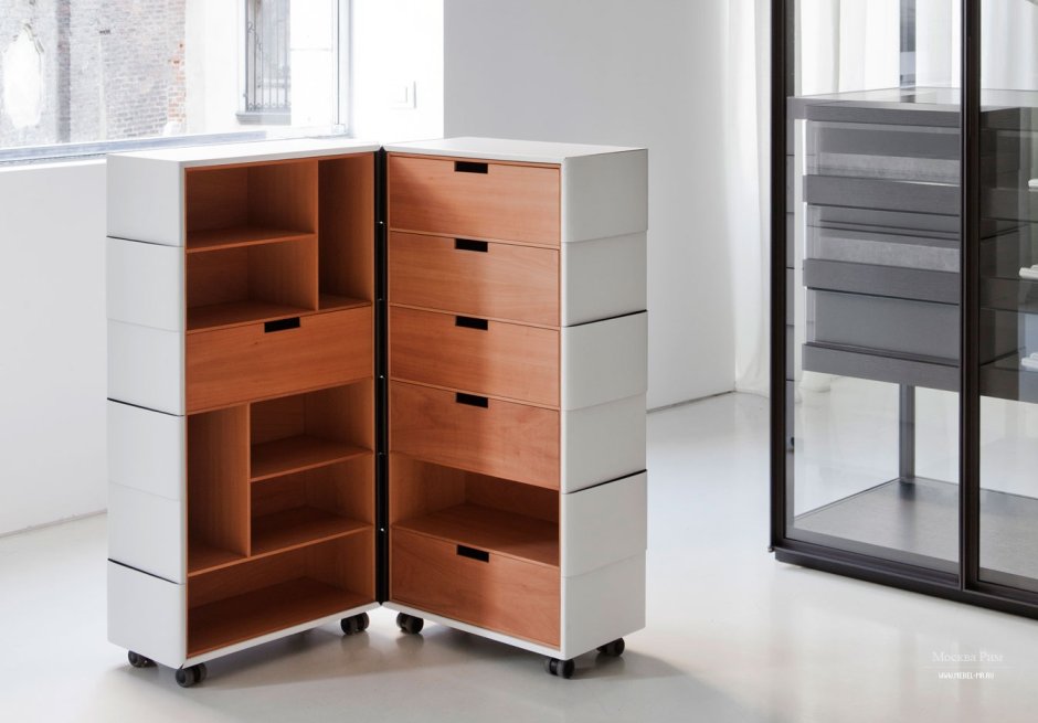 Комод на колесиках с ящиками