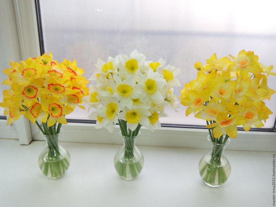 Часы стеклянные "нарциссы"