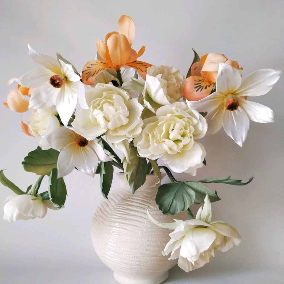 Нарциссы из полимерной глины синие цветы