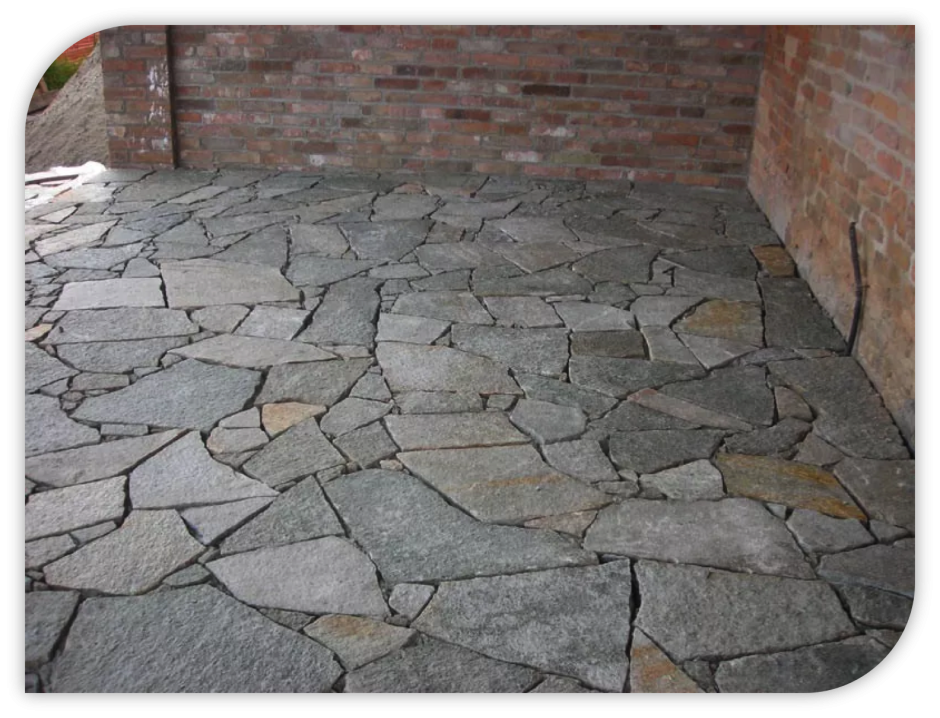 Старый каменный пол