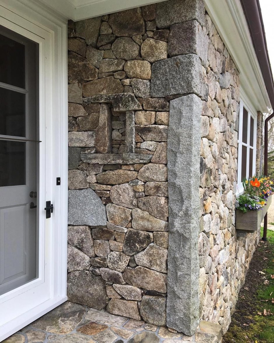 Отделка фасада натуральным камнем