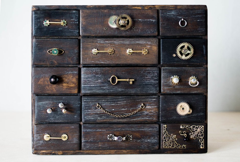 Комод с ручной росписью