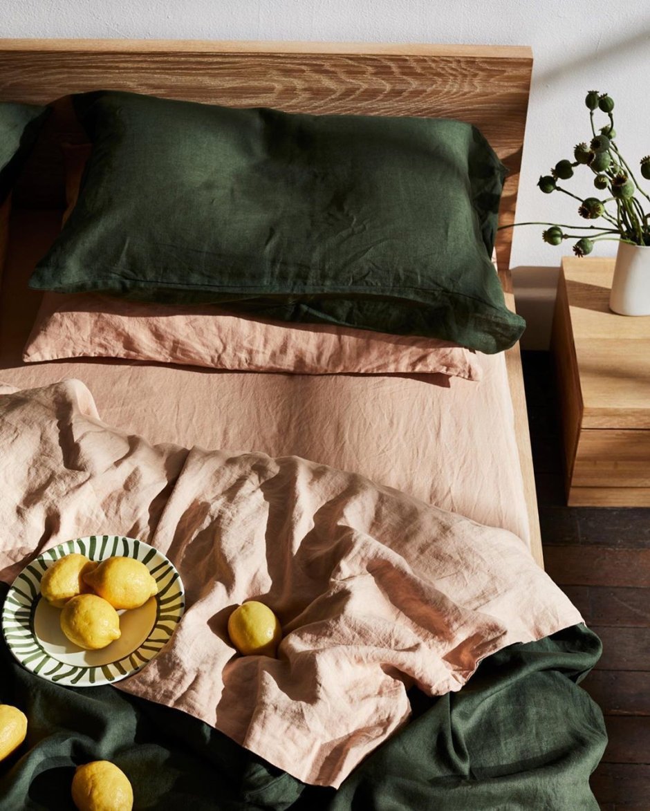 Коралловый цвет в интерьере