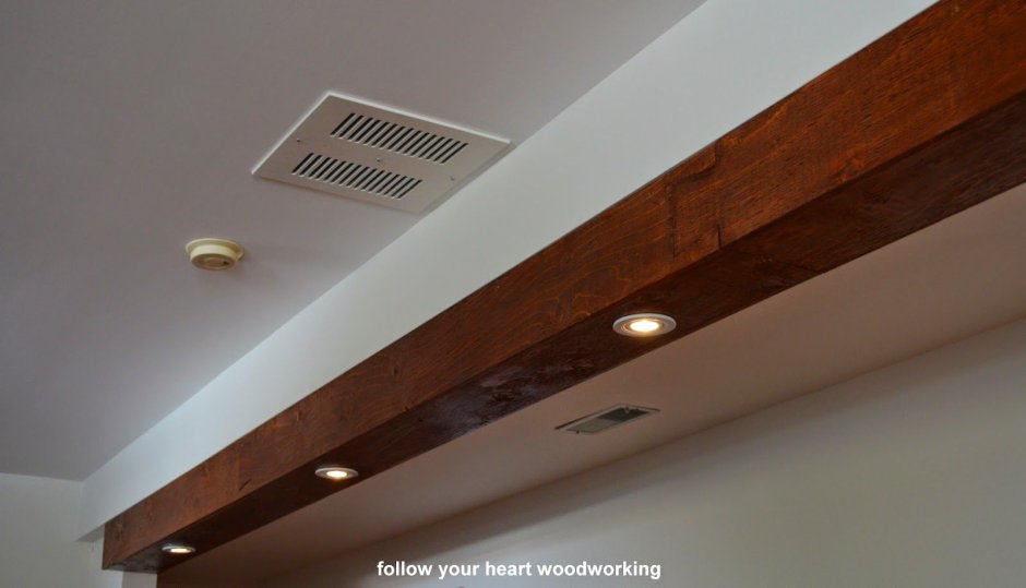 Светильник встроенный в балку