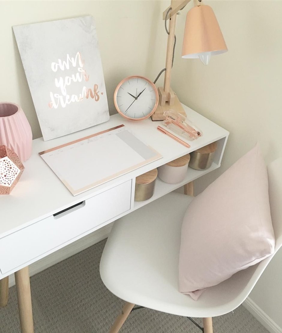 Письменный стол Эстетика