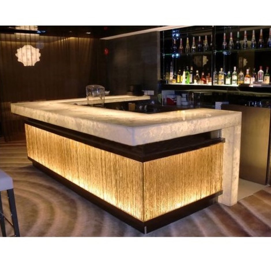 Барная стойка в баре