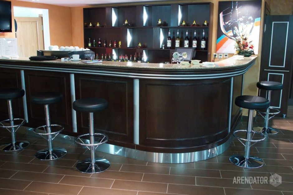 Барная стойка в пабе