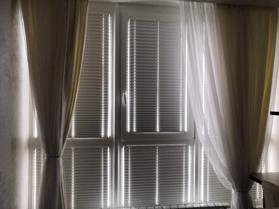 Шторы на окна с открыванием сверху вниз