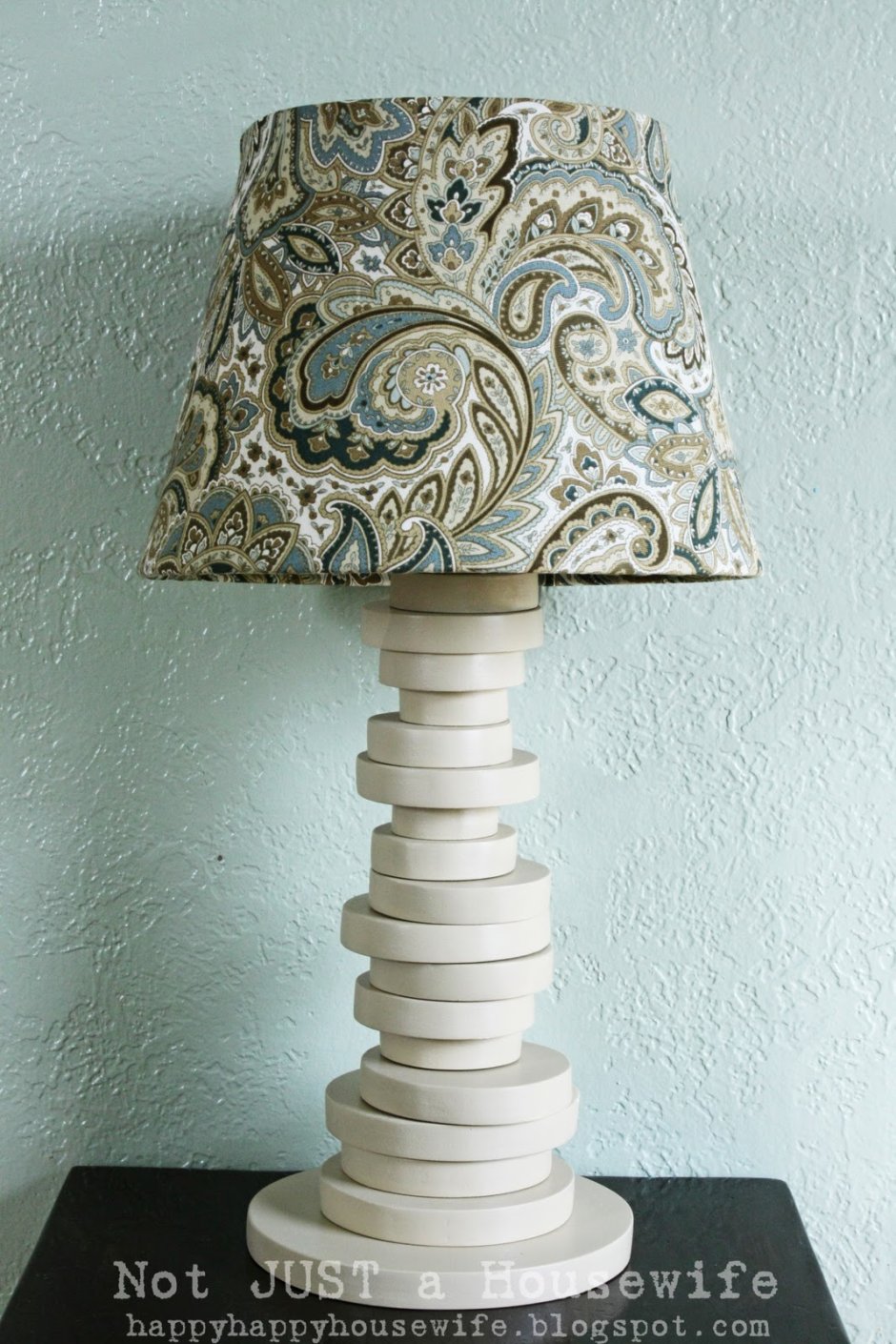 Подставка для настольной лампы