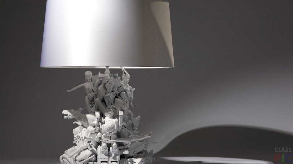 Светильник из старых игрушек