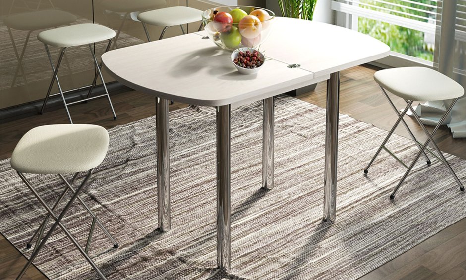 Обеденный стол для маленькой кухни