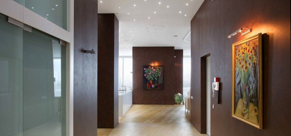 Варианты освещения коридора с натяжным потолком