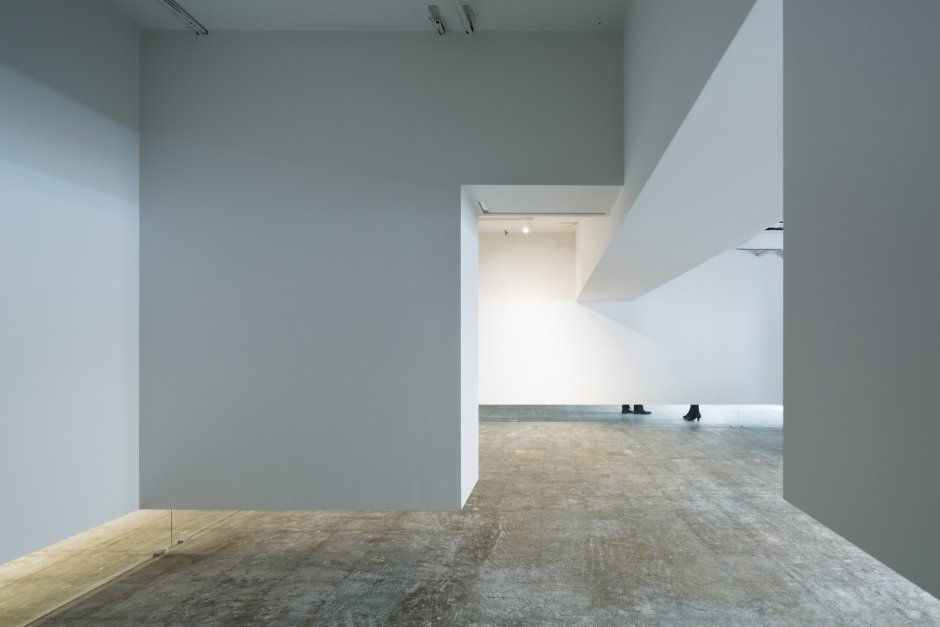 Эффект парящих стен в интерьере