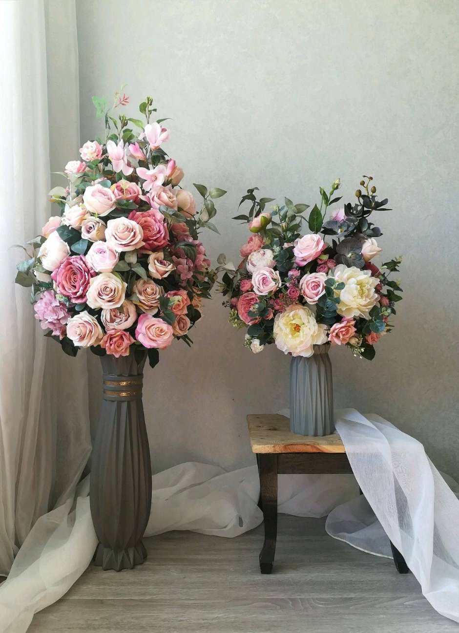 Букеты в вазах