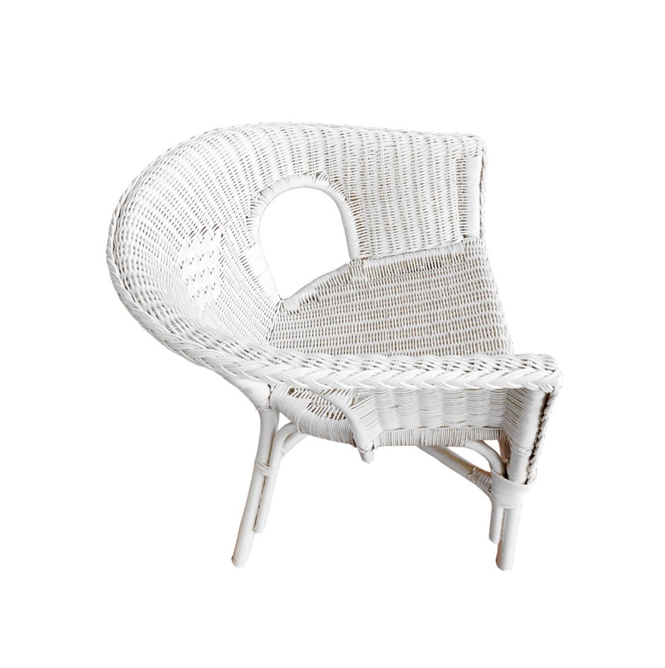 Стул плетеный белый