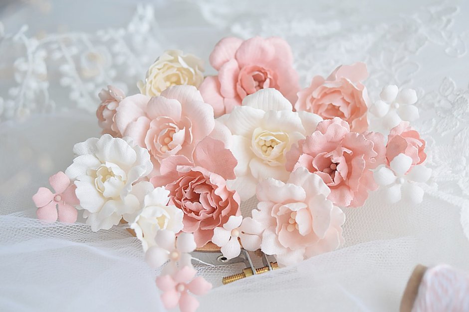 Нежные пудровые цветы