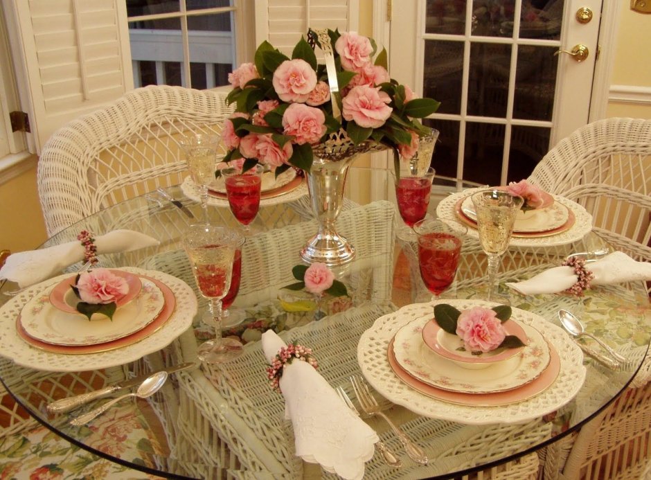 Сервировка праздничного стола