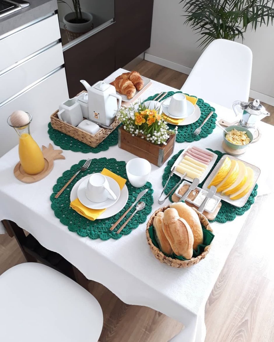 Сервировка праздничного стола