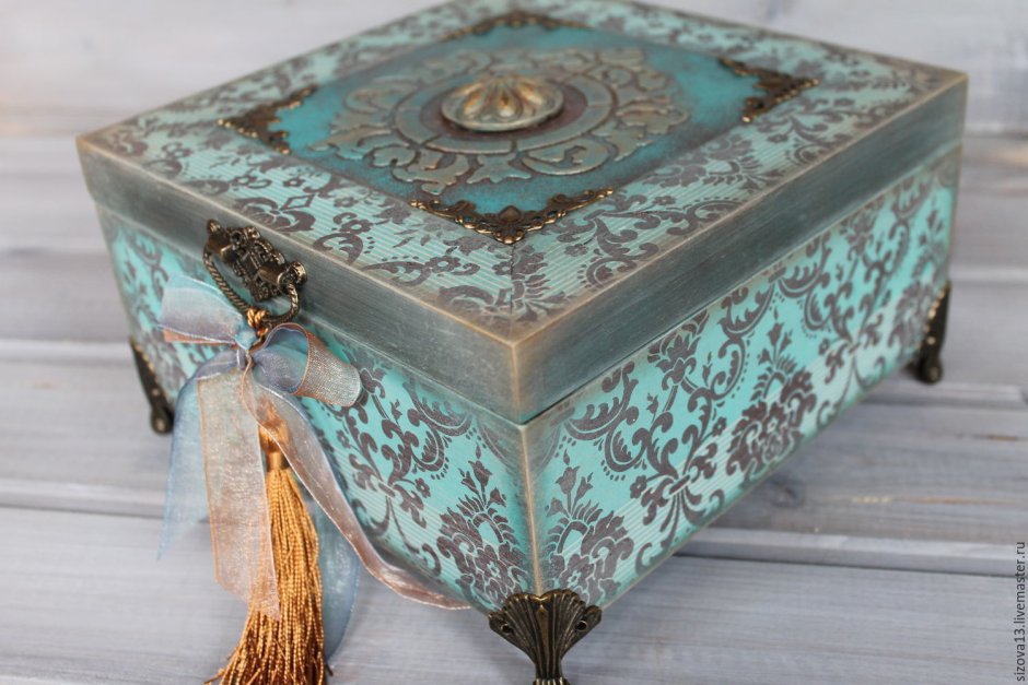 Винтажная шкатулка для украшений