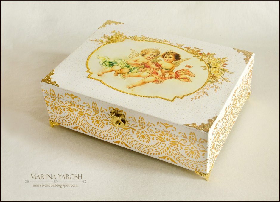 Шкатулка Золотая декупаж