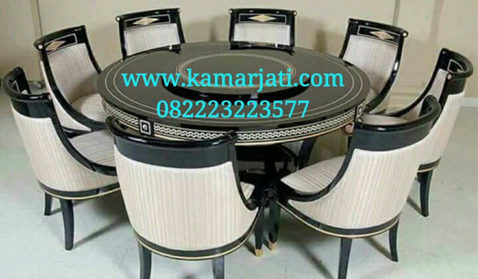 Круглый обеденный стол на 12 персон