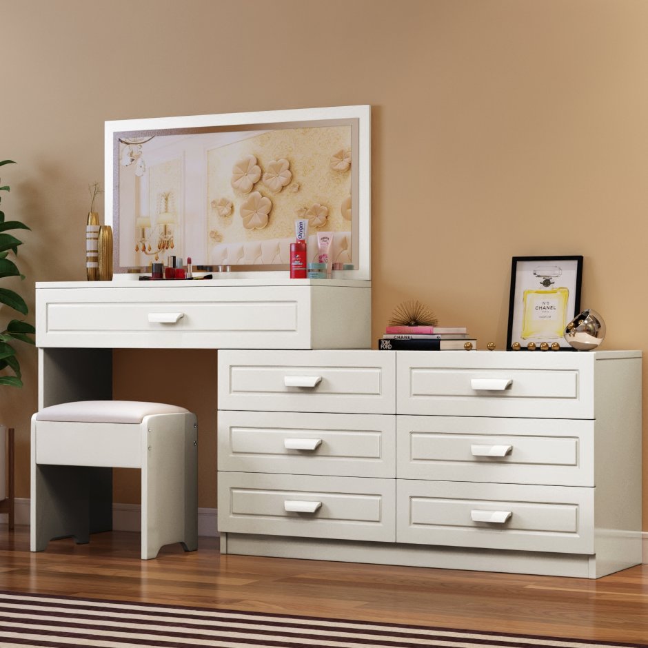 Комод с туалетным столиком в спальню