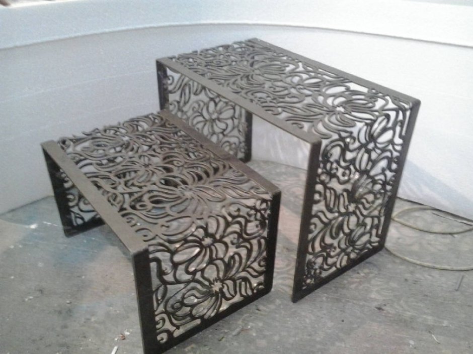 Мебель из перфорированного металла