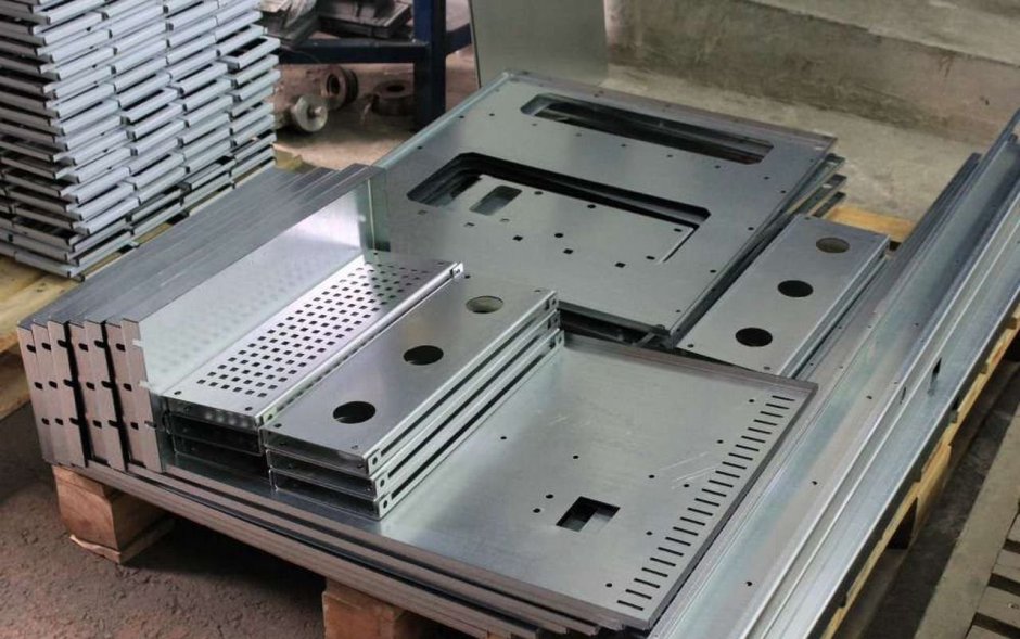 Полки из фанеры