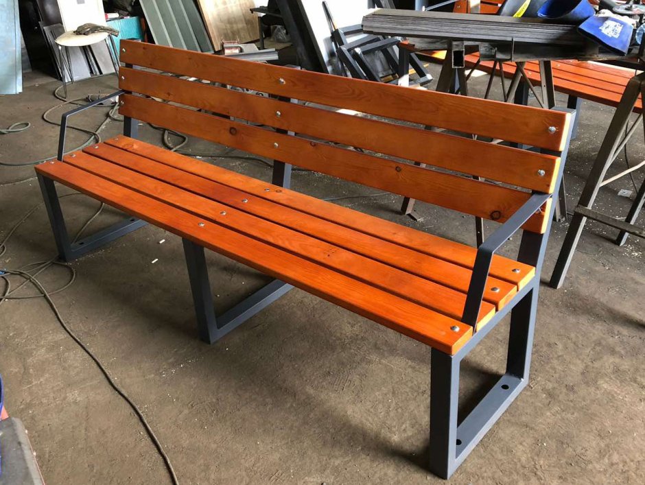 Скамейка металлическая