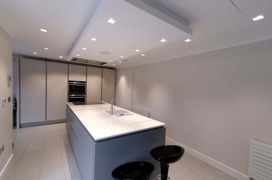 Трековый светильник белый ЦЕНТРСВЕТ