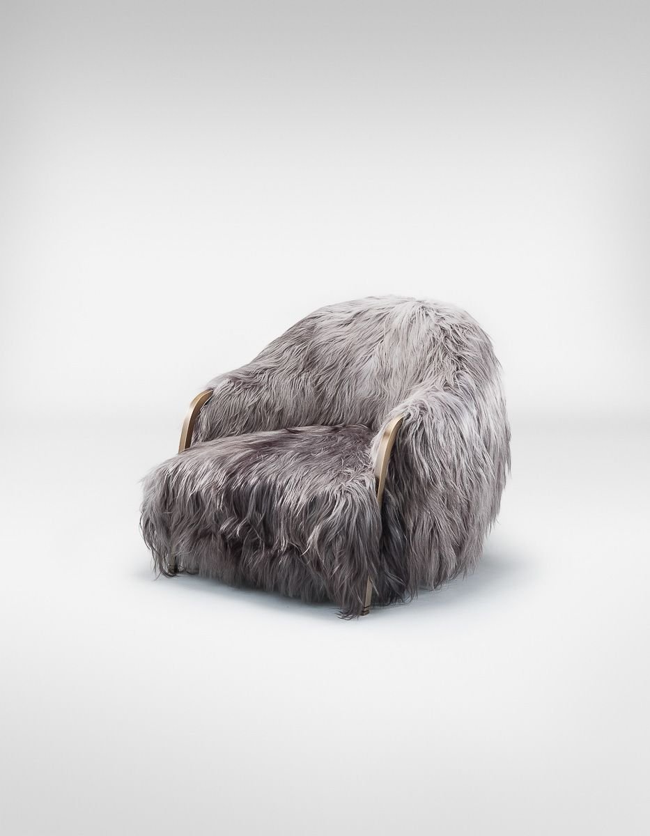 Меховая подушка на стул