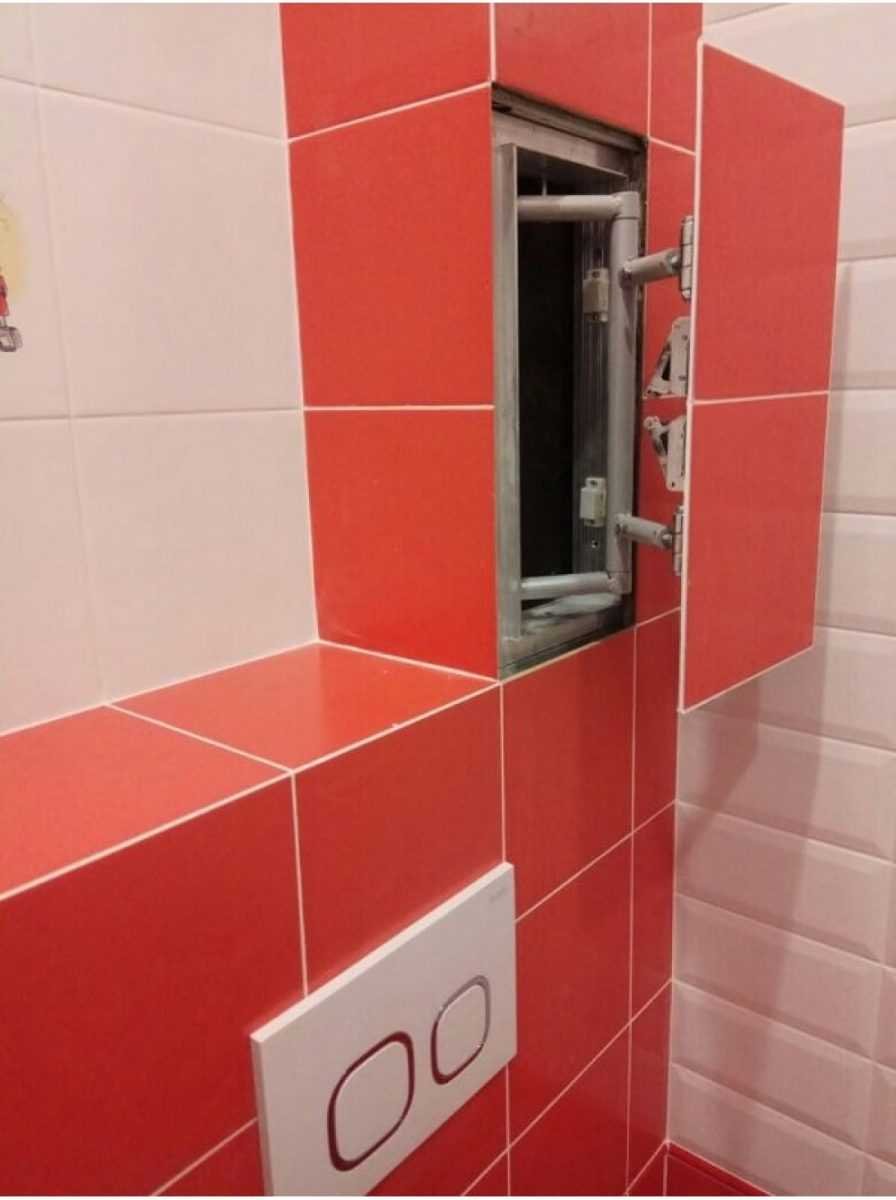 Короб за унитазом