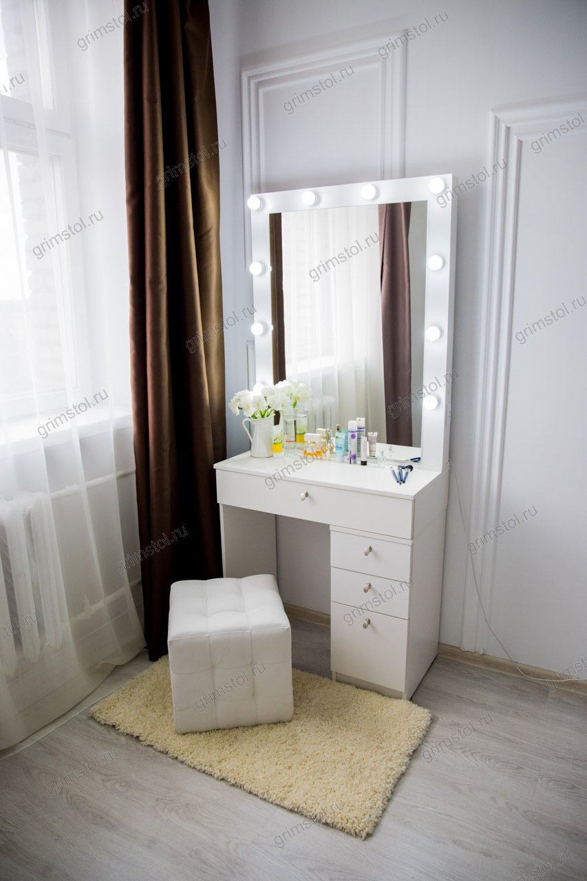 Гримерный стол Амели