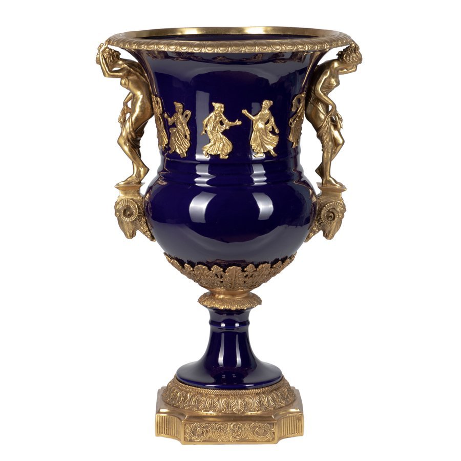 Фарфоровые вазы с бронзой