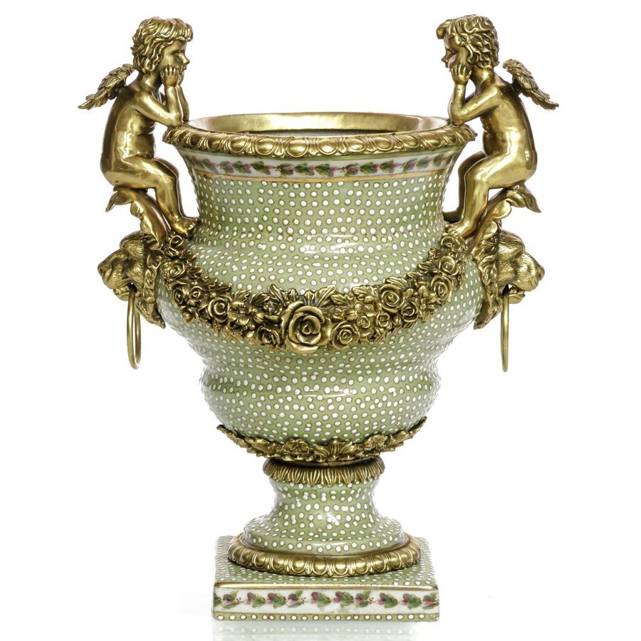 Фарфоровые вазы с бронзой