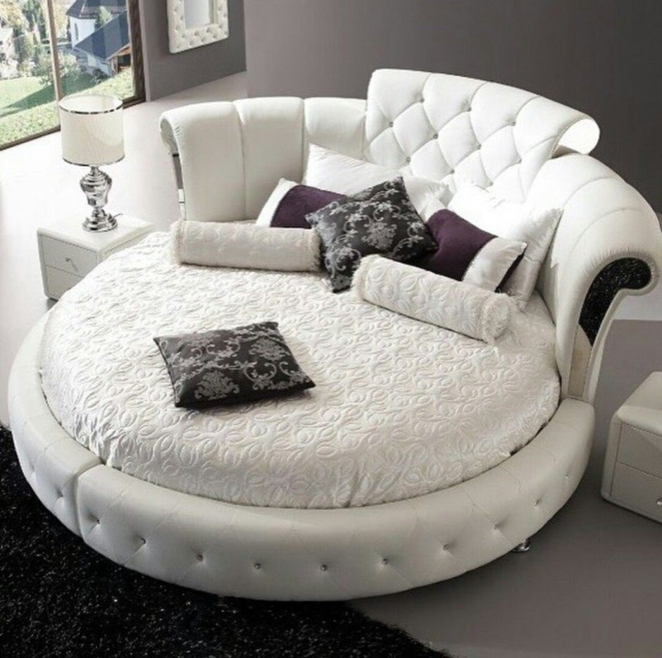 Круглая кровать