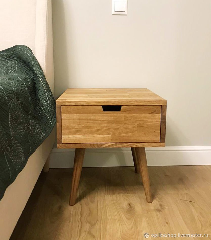 Столик прикроватный из массива дуба, JUCCA