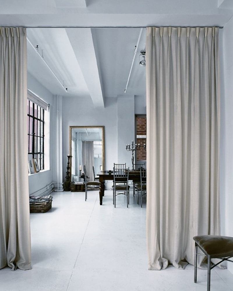 Зонирование шторами