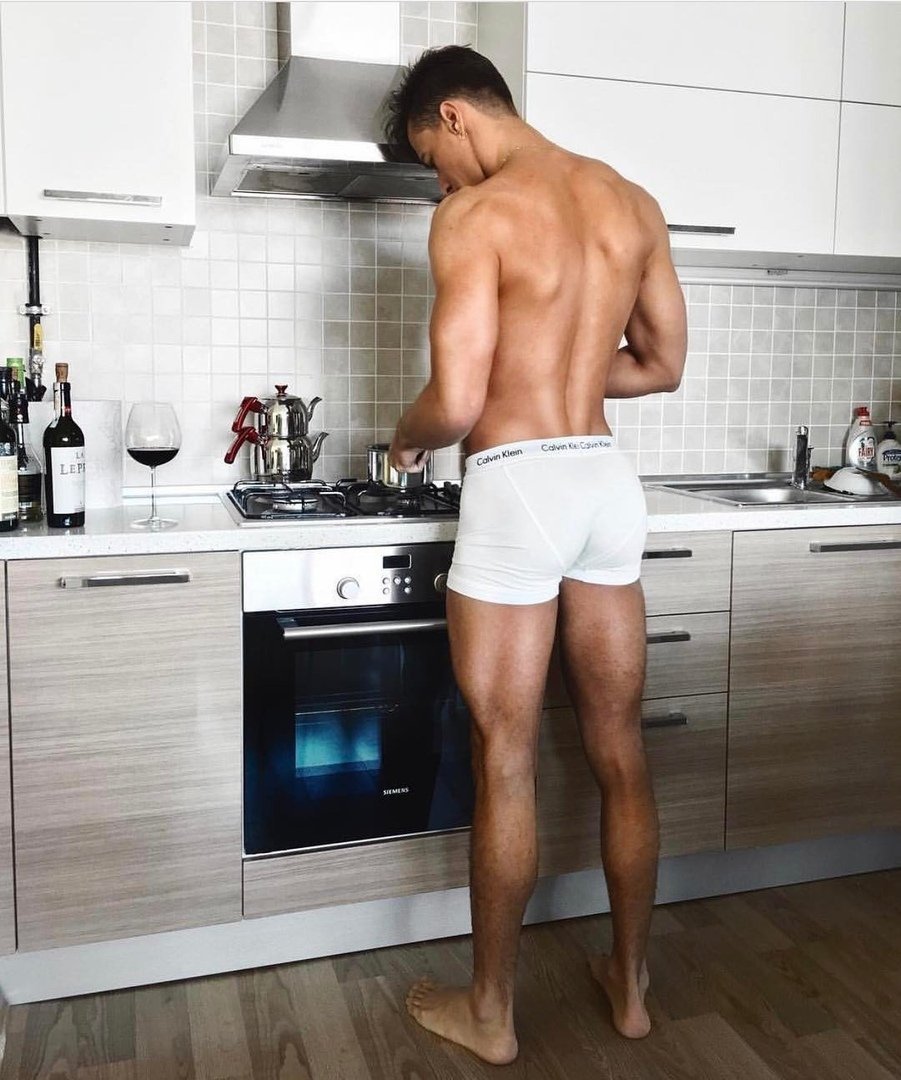 Кухонный гарнитур с островом