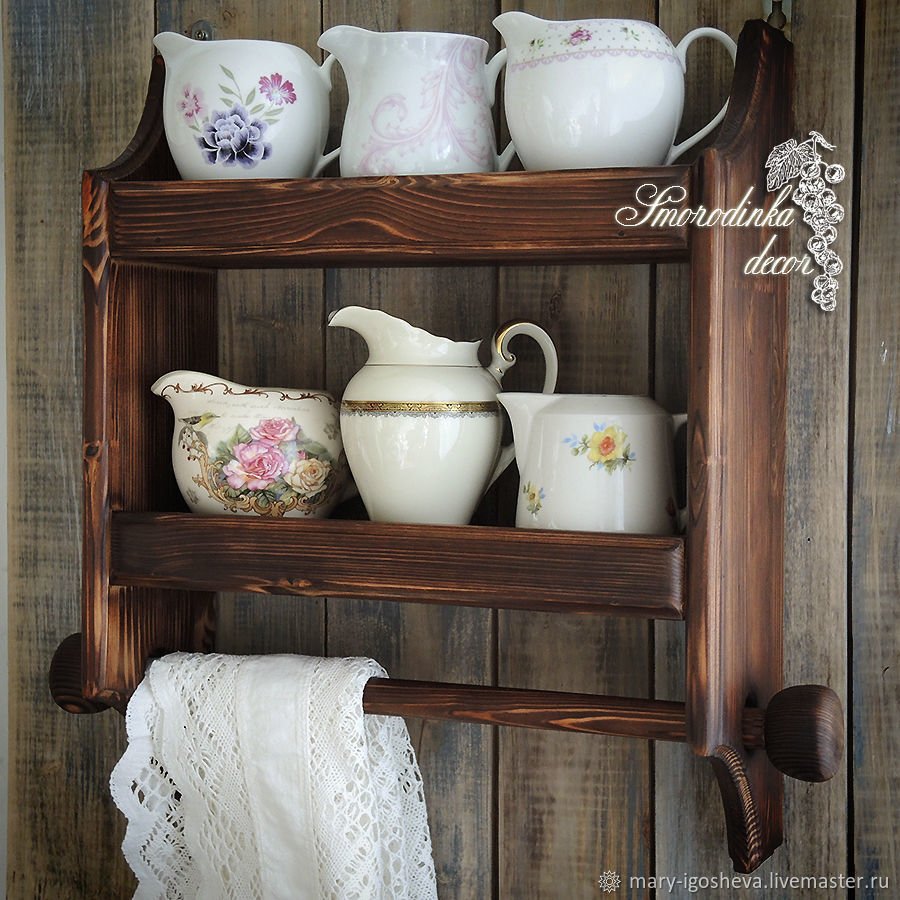 Полки для посуды в деревенском стиле