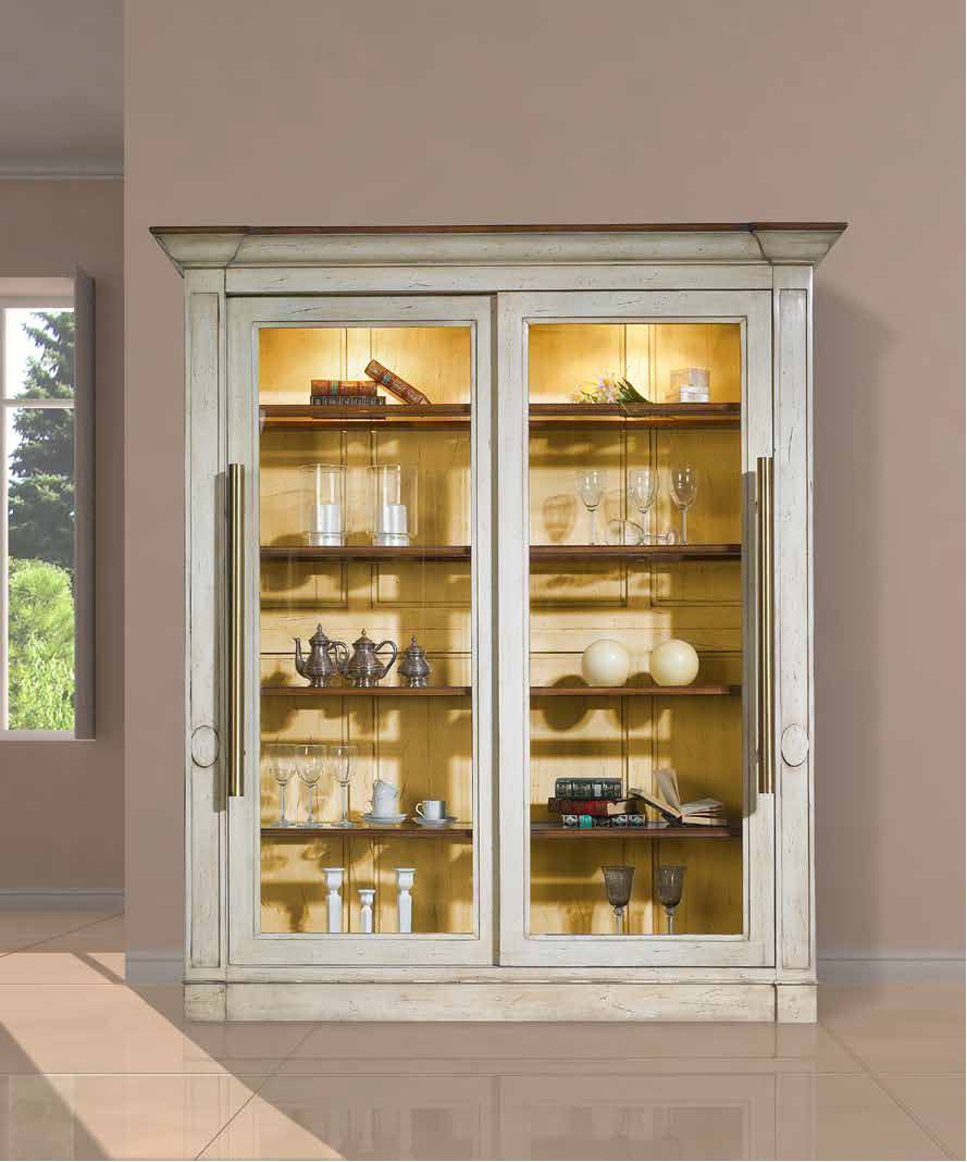 Кухонные полки у окна