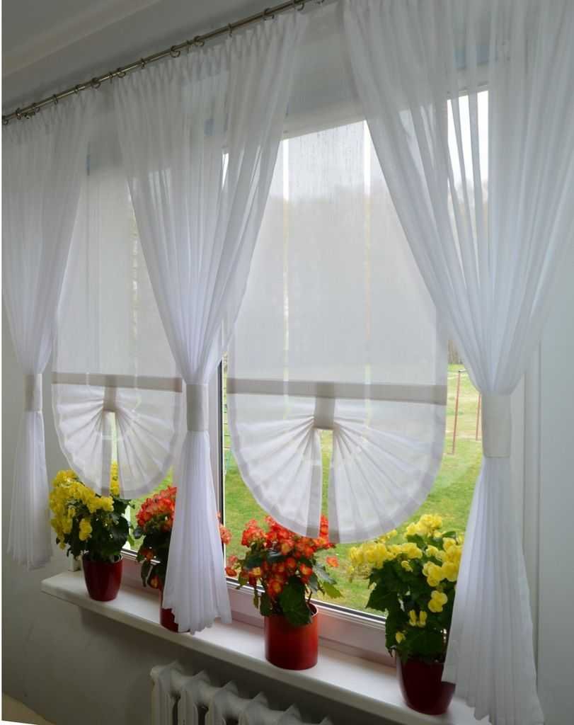 Шторы на панорамные окна балкона