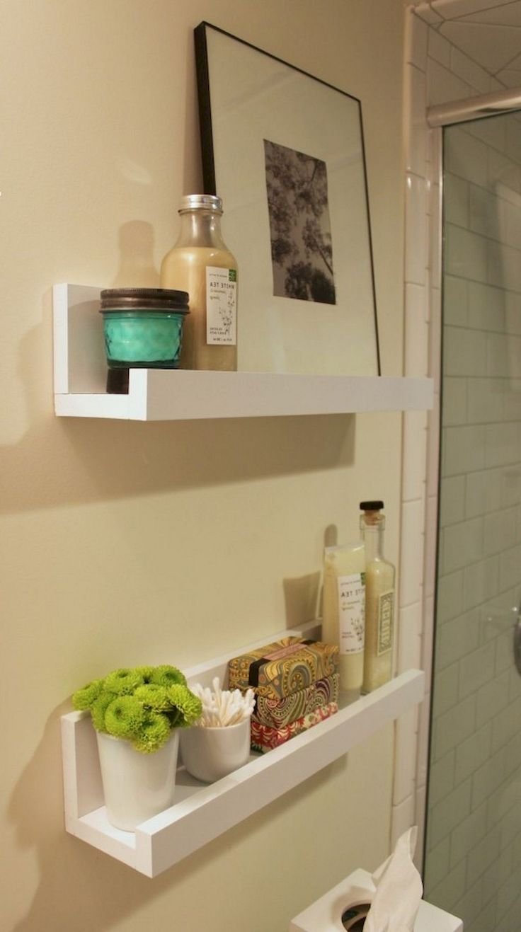 Узкие полочки в ванную