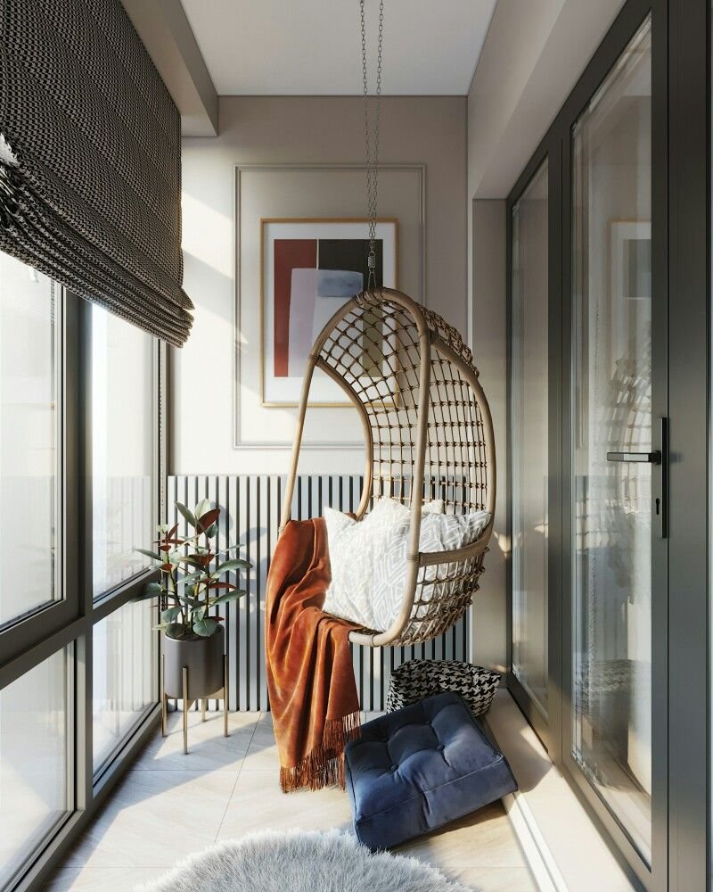 Стильный маленький балкон