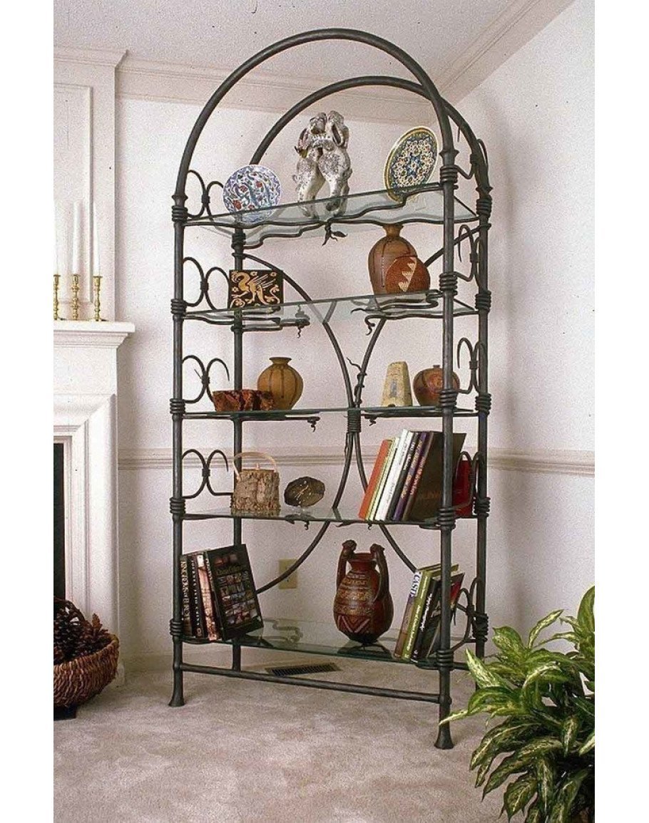 Кованная подставка под цветы